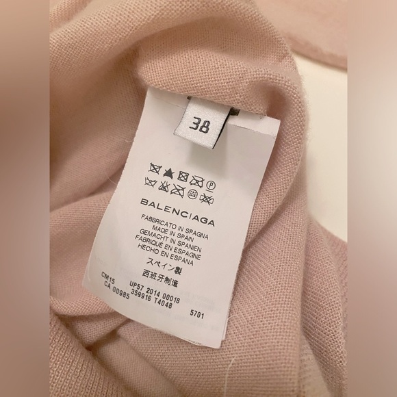 Balenciaga  neutrals dusty Pink / Dusty Rose / cardigan. Cashmere - Picture 6 of 16